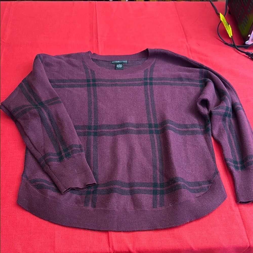 Women's Purple Plaid Sweater Size Large